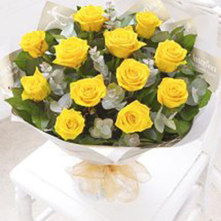  Golden Times Rose  Bouquet